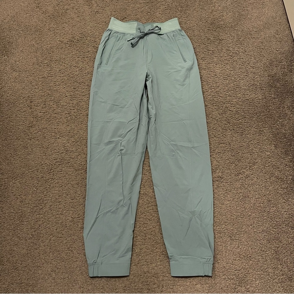 Lululemon License To Train High Rise Pants In Medium Forest - Picture 2 of 7